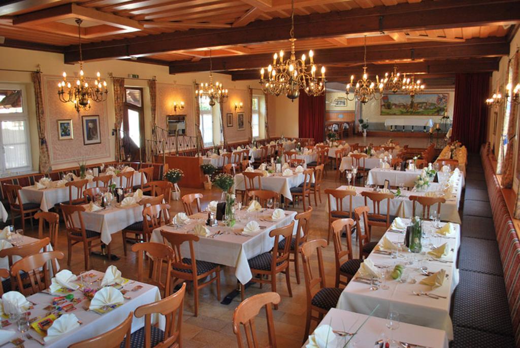 Hotel-Gasthof Beim Boeckhiasl Neukirchen an der Vöckla Екстериор снимка