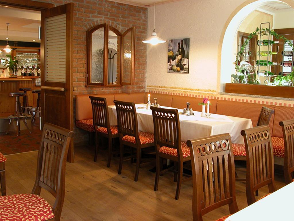 Hotel-Gasthof Beim Boeckhiasl Neukirchen an der Vöckla Екстериор снимка