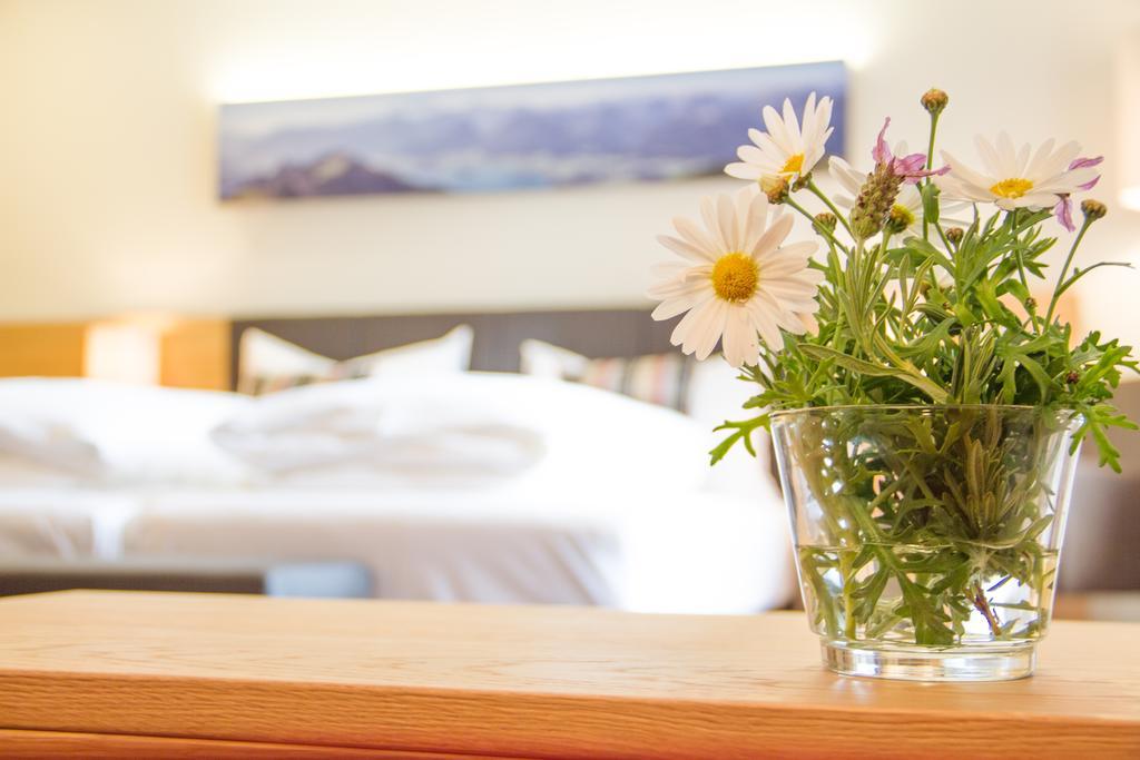 Hotel-Gasthof Beim Boeckhiasl Neukirchen an der Vöckla Стая снимка